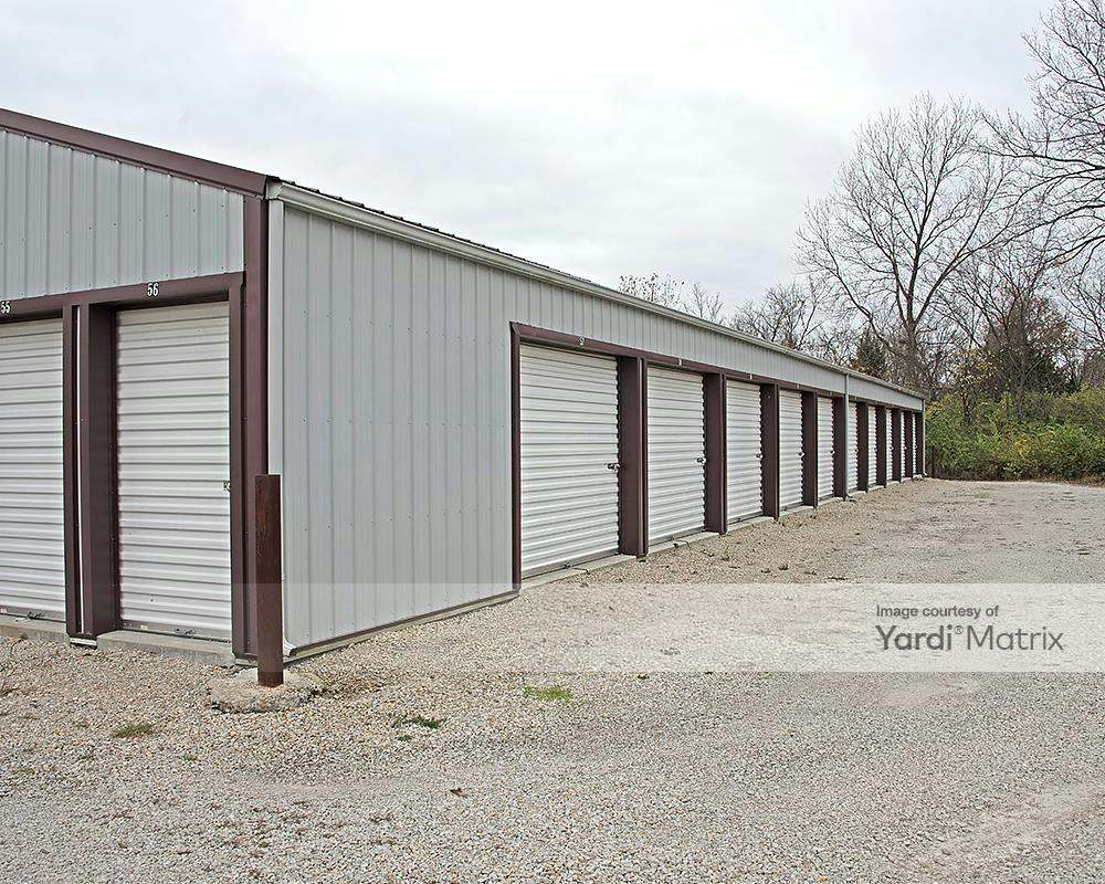 J & D Storage 18800 North US Highway 69, Lawson RentCafe